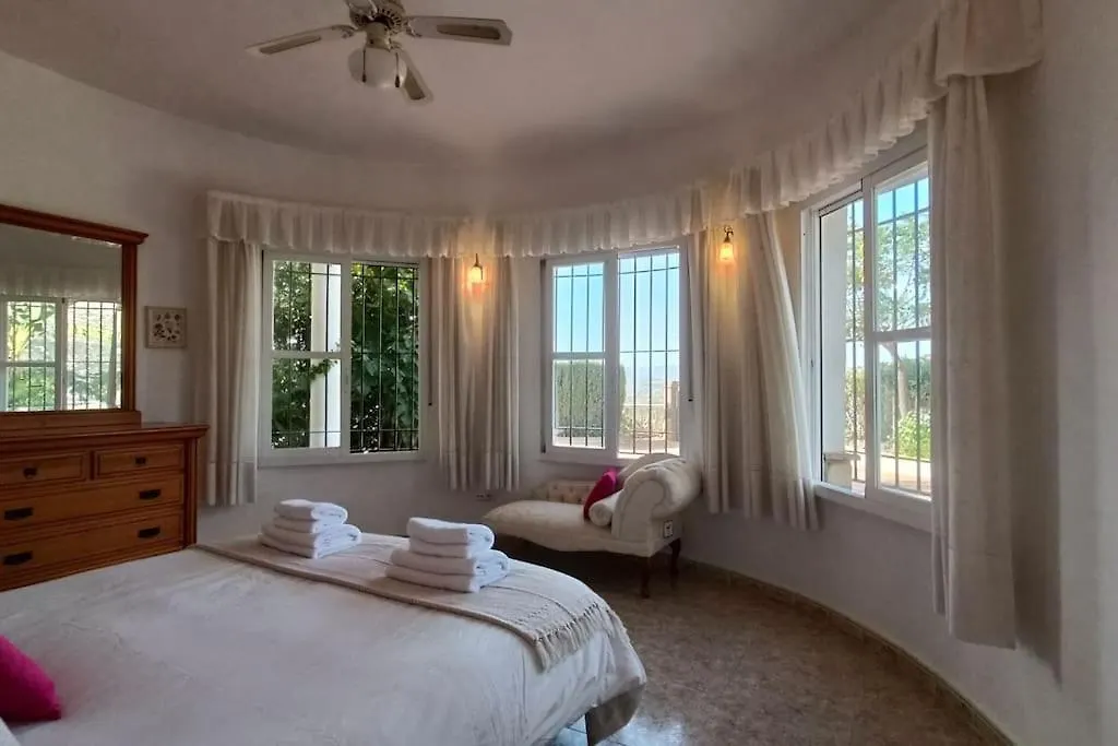 Villa Dos Torres - Perfect Family Vacation 马拉加 0*,  西班牙